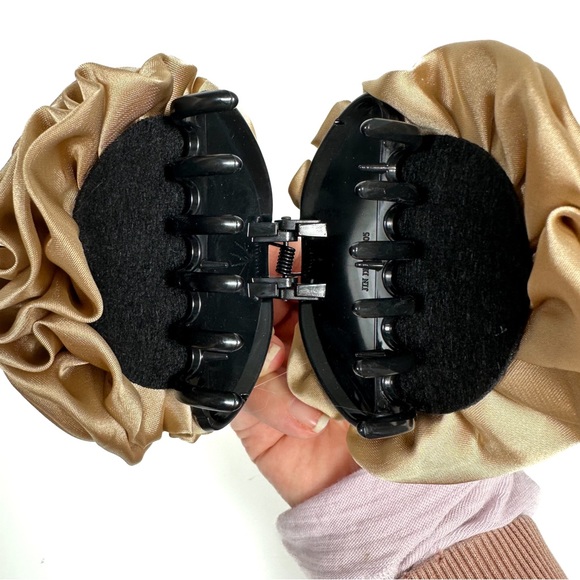 Big Rosette Flower Hair Clip in Tan - Picture 6 of 7